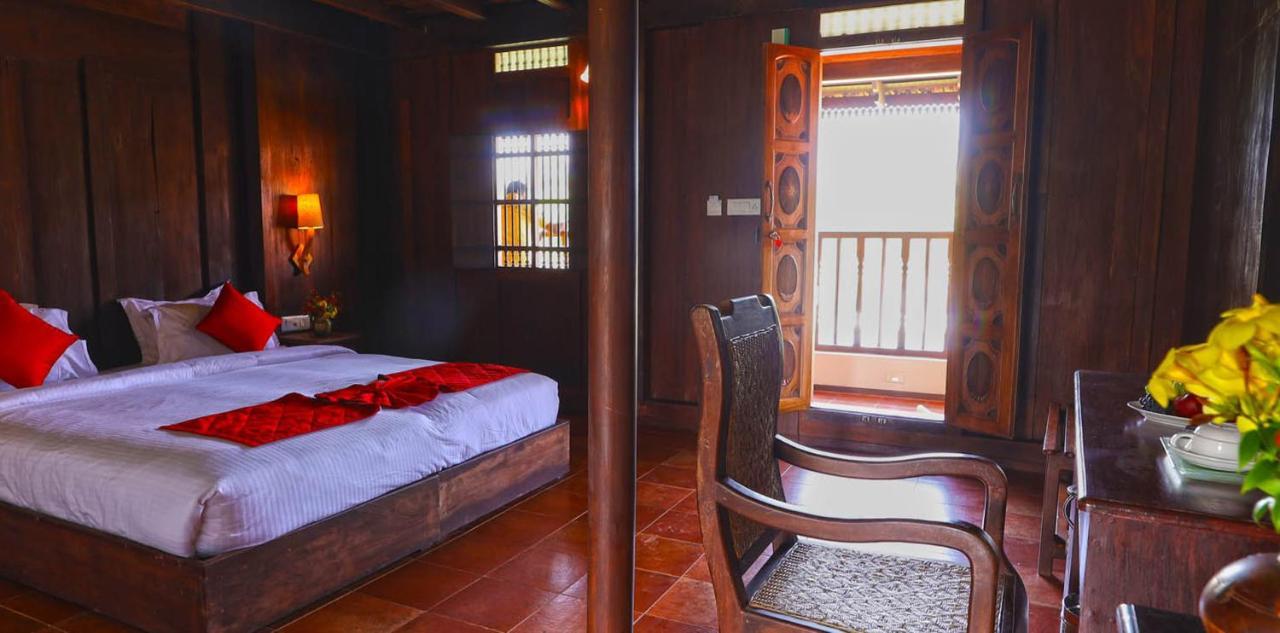 Kumarakom Heritage Resort Коттаям Экстерьер фото