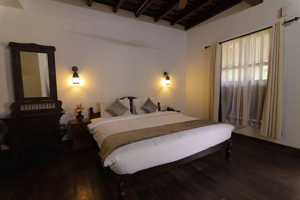 Kumarakom Heritage Resort Коттаям Экстерьер фото